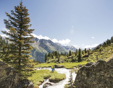 sommer wandern haus mair ferienwohnung fulpmes